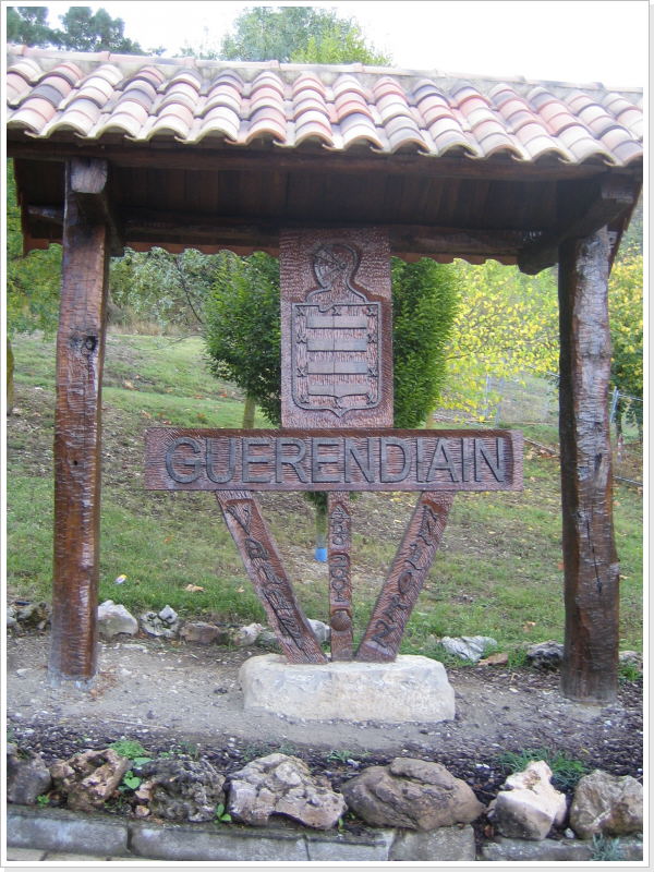 Ortseingangsschild Guerendiáin